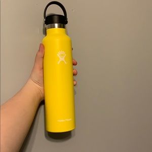 24 oz hydro flask yellow water bottle